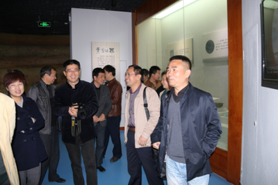省質監局監督處、認評處黨員參觀我縣博物館，共促文化場館管理服務提升